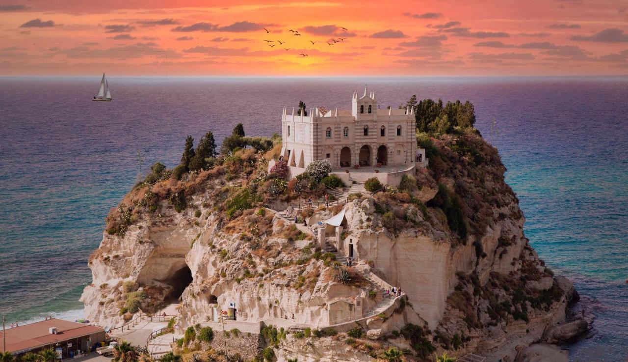 Serina Tropea Exterior photo